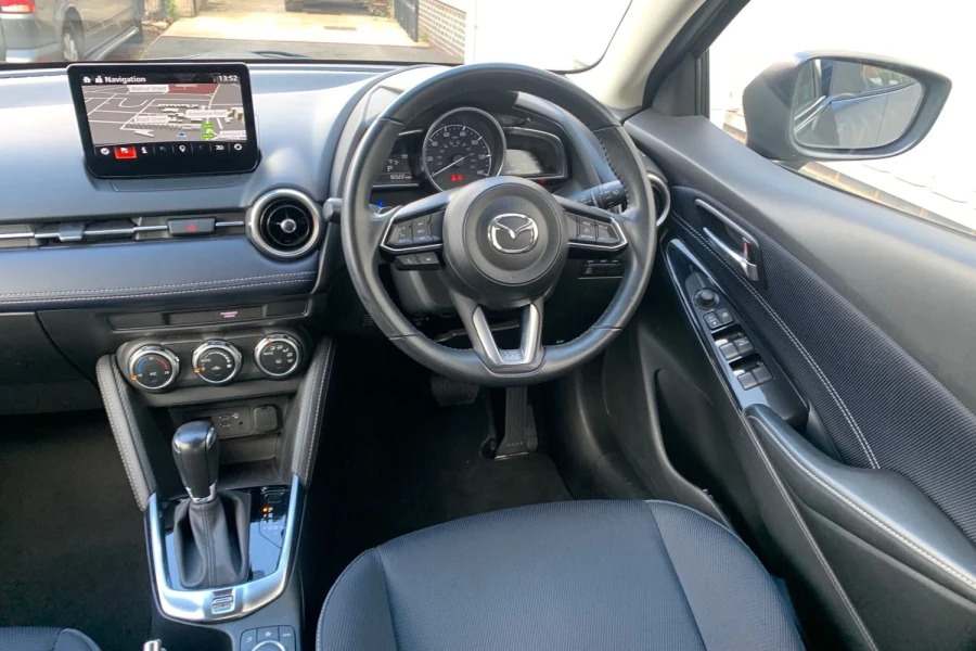 Mazda 2 1.5 Skyactiv-g Sport Hatchback Eur White #28
