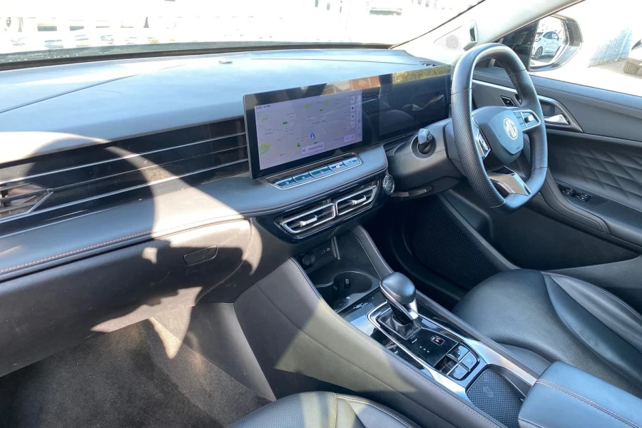 MG HS 1.5 T-gdi Hybrid-plus Se Black #12