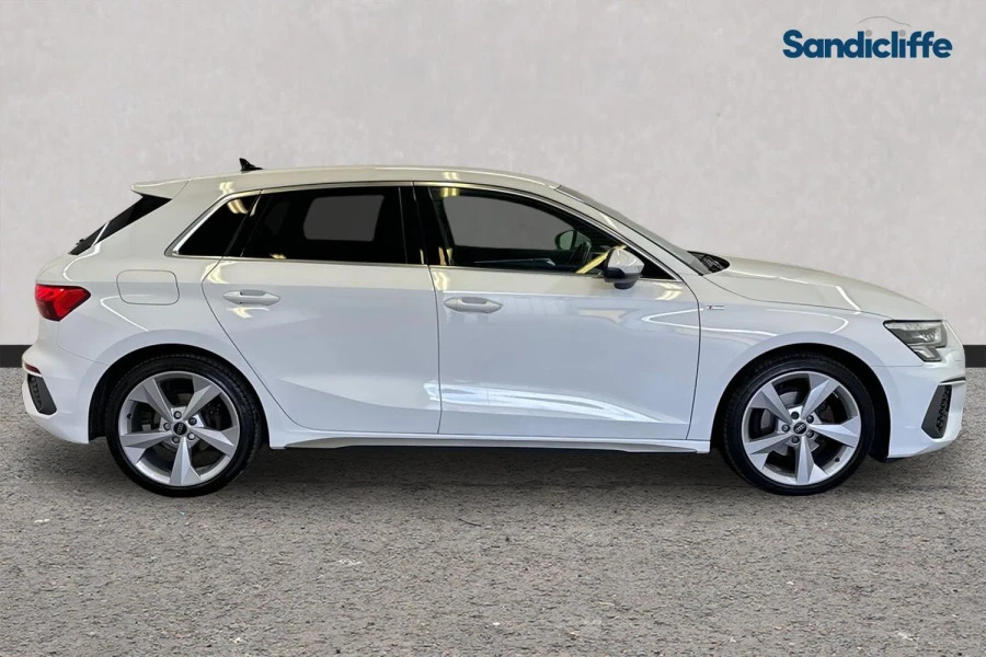 Audi A3 A3 35 Tfsi S Line S Tronic Hatchback White #2
