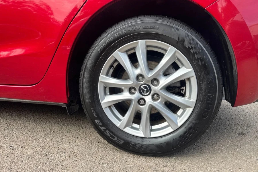 Mazda 3 3 2.0 Se-l Hatchback Red #5