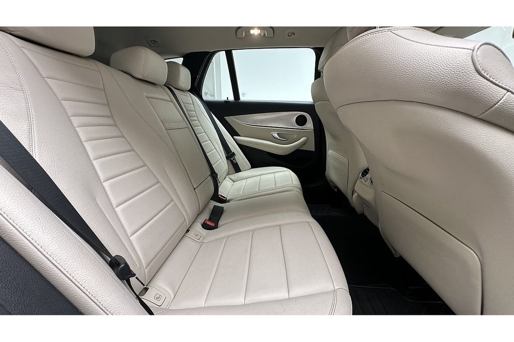 Mercedes-Benz E Class 2.0 E220d Amg Line G-tronic Euro 6 Ss White #18