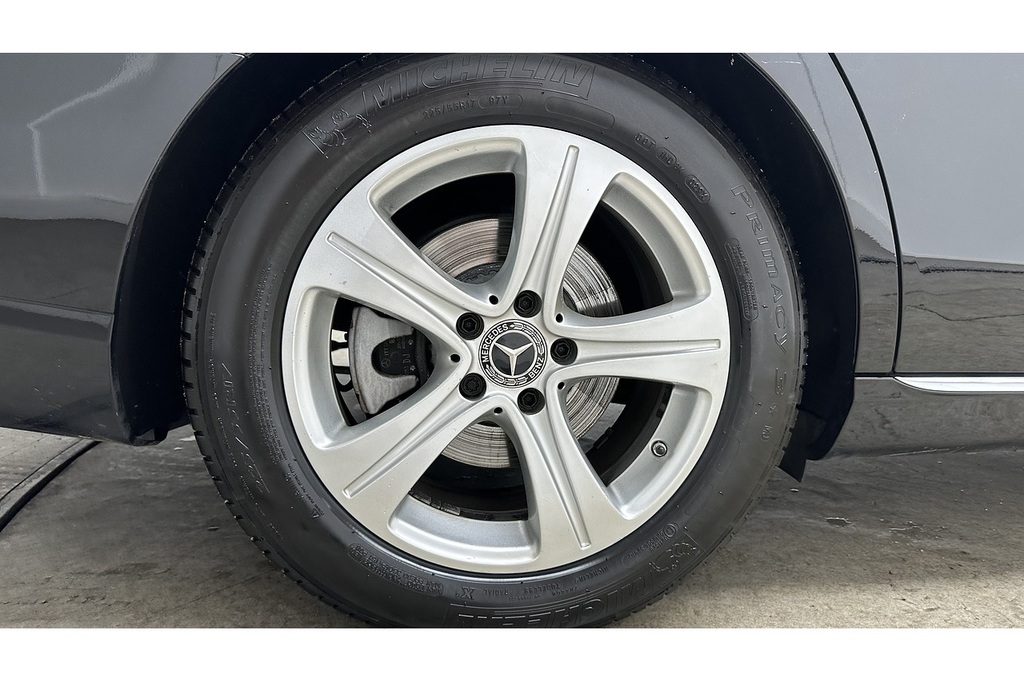 Mercedes-Benz E Class 2.0 E220d Amg Line G-tronic Euro 6 Ss White #12