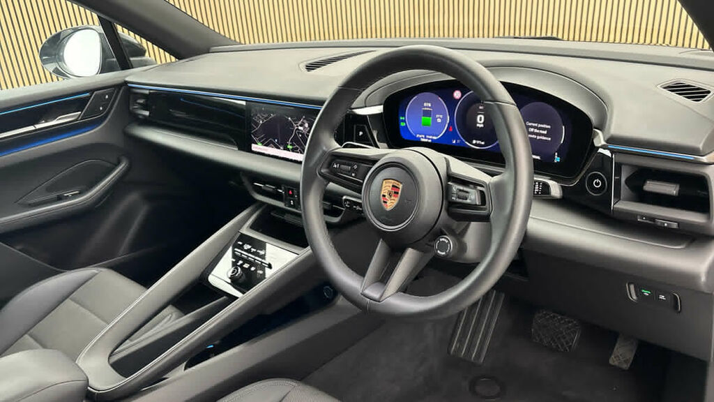 Porsche Macan 100Kwh 4 Suv 4Wd 408 Ps Black #5