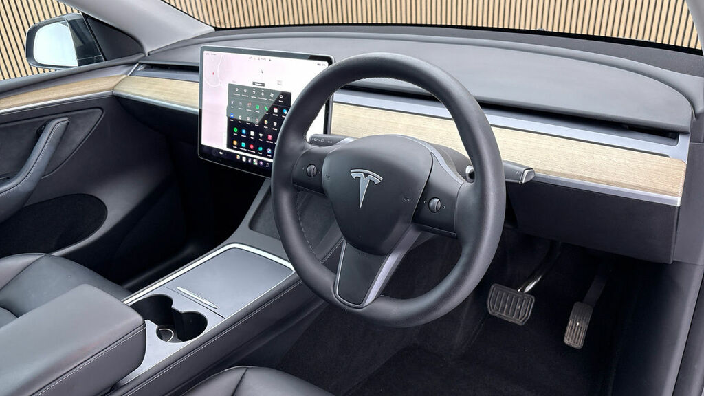 Tesla Model Y Dual Motor Long Range Suv 4Wde Black #5