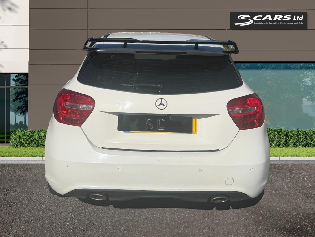 Mercedes-Benz A Class 1.5 A180 Cdi White #4