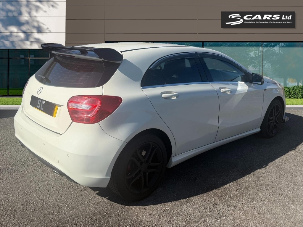Mercedes-Benz A Class 1.5 A180 Cdi White #3