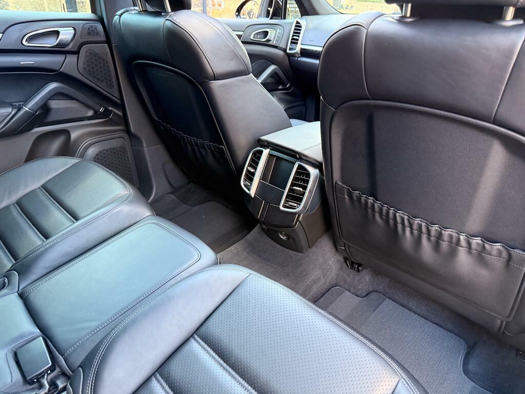 Porsche Cayenne 3.6T V6 Gts Tiptronics 4Wd Euro 6 Ss Black #24