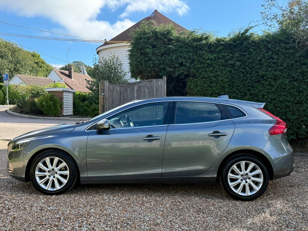 Volvo V40 2.0 D3 Se Lux Nav Euro 6 Ss Grey #2
