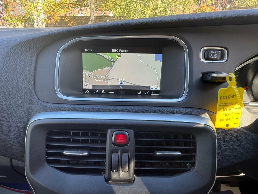 Volvo V40 D2 118Bhp R-design - Heated Seats Red #18
