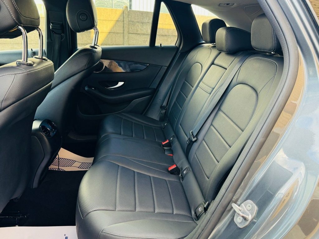 Mercedes-Benz GLC Class Glc 220 D 4Matic Amg Line Premium White #17