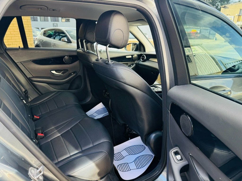 Mercedes-Benz GLC Class Glc 220 D 4Matic Amg Line Premium White #13