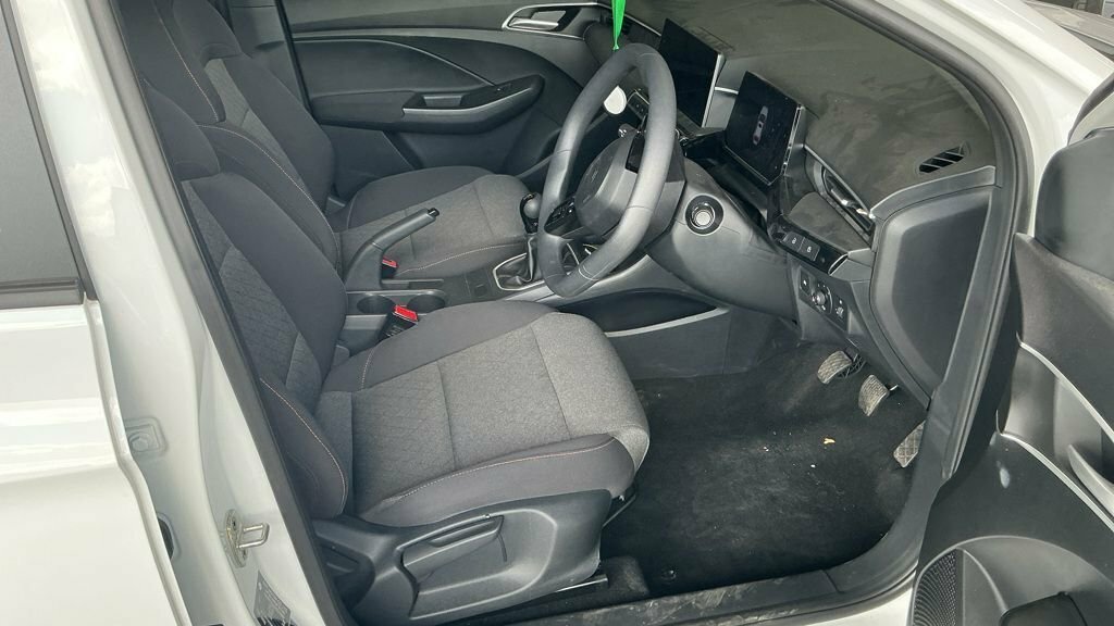 MG MG3 1.5L Se White #3
