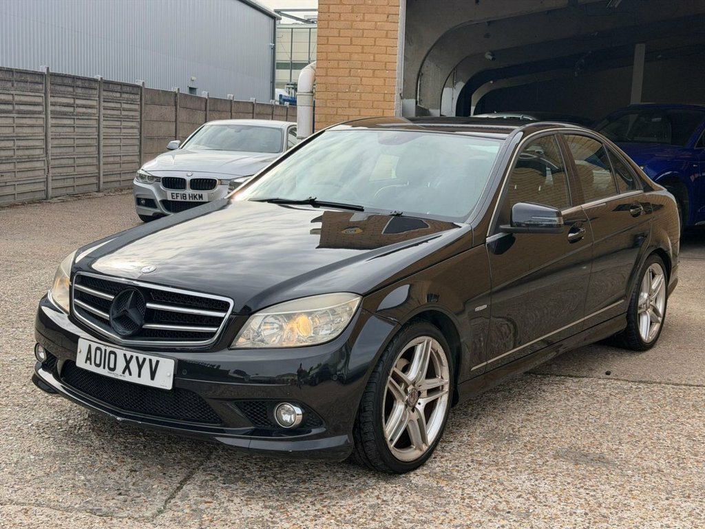 Mercedes-Benz C Class 2.1L Sport Black #4