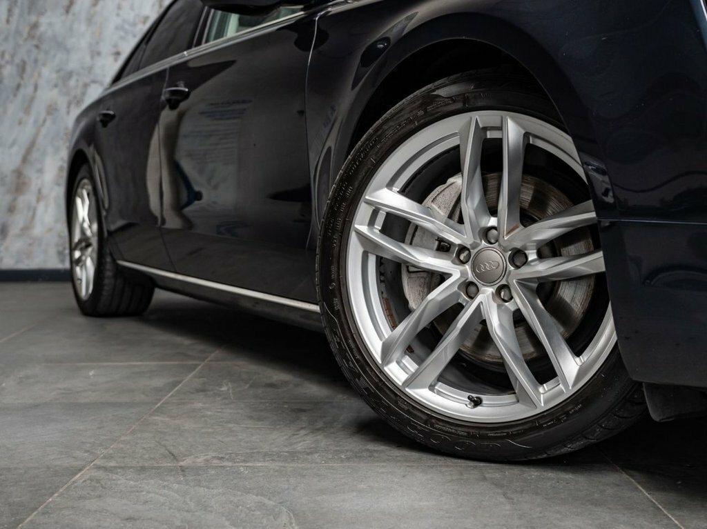 Audi A8 3L Sport Executive Blue #5