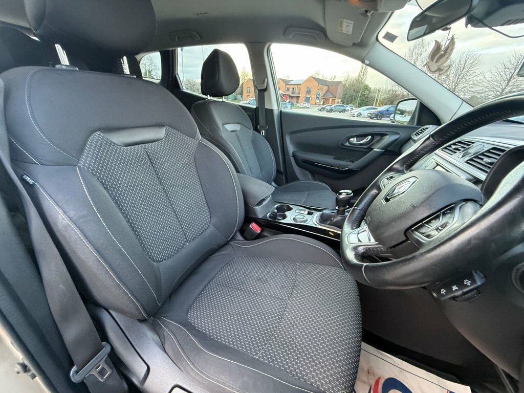 Renault Kadjar 1.6L Dynamique Nav Beige #5