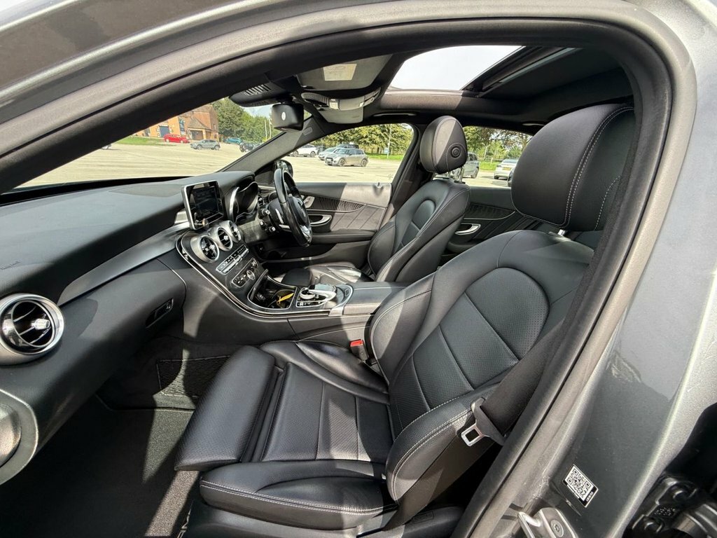 Mercedes-Benz C Class 2017 4.0 Amg C 63 S Premium 503 Bhp White #19