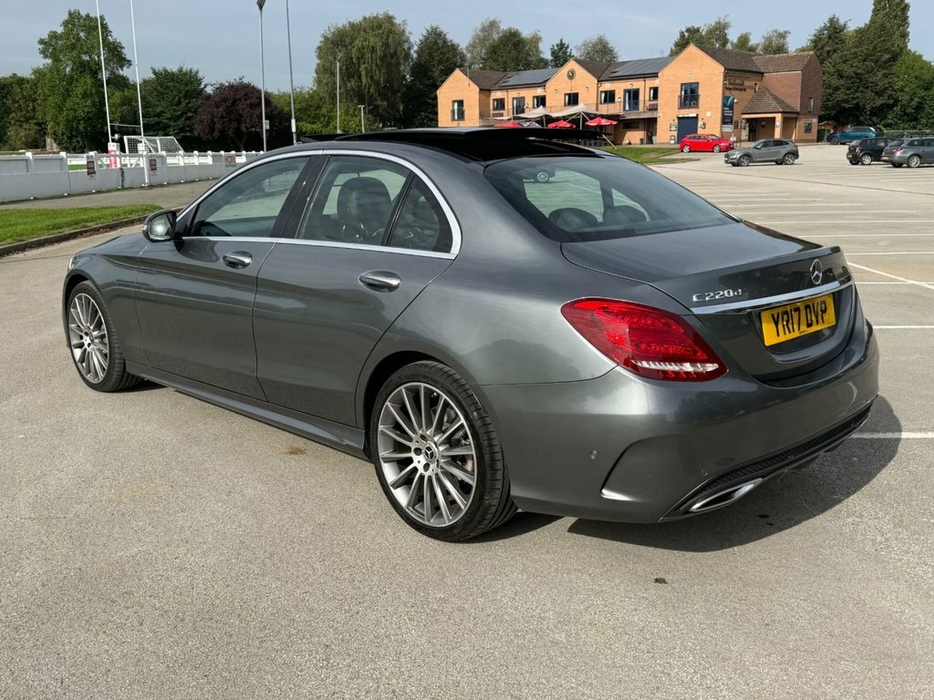 Mercedes-Benz C Class 2017 4.0 Amg C 63 S Premium 503 Bhp White #25