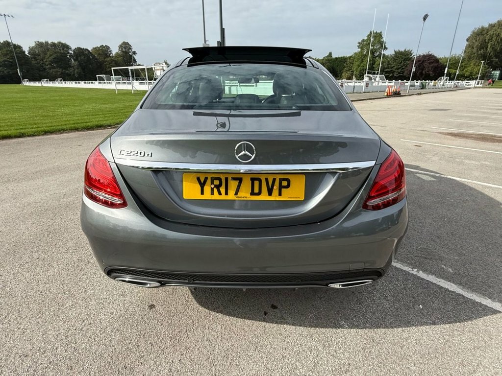 Mercedes-Benz C Class 2017 4.0 Amg C 63 S Premium 503 Bhp White #22