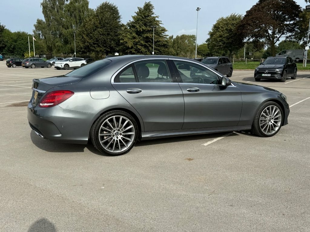 Mercedes-Benz C Class 2017 4.0 Amg C 63 S Premium 503 Bhp White #44
