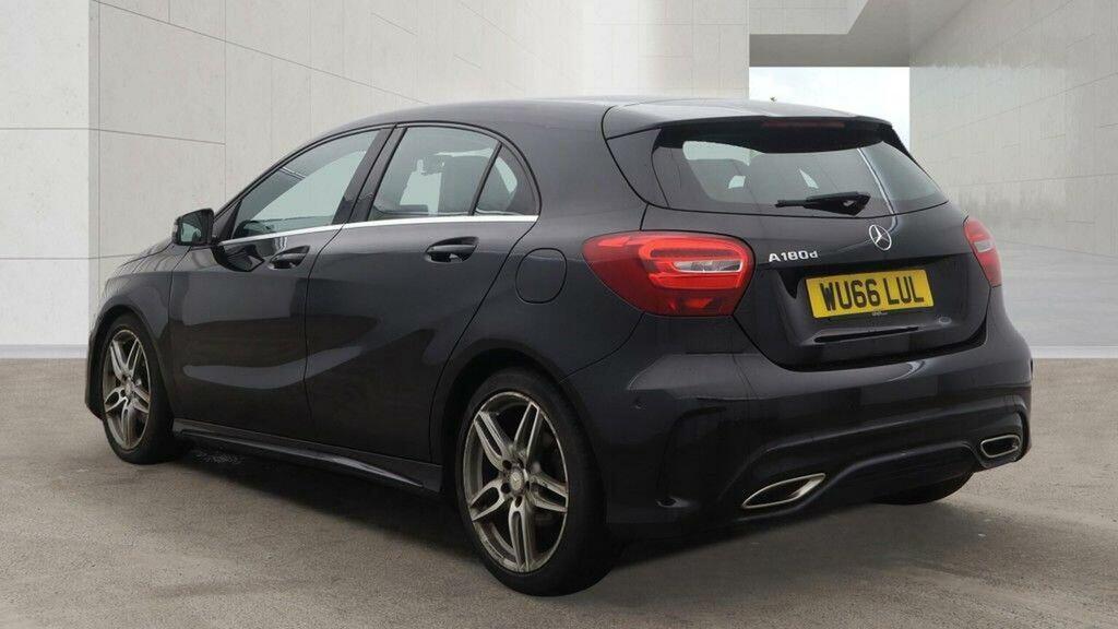 Mercedes-Benz A Class 1.5 A180d Amg Line Executive 7G-dct Euro 6 Ss Black #3