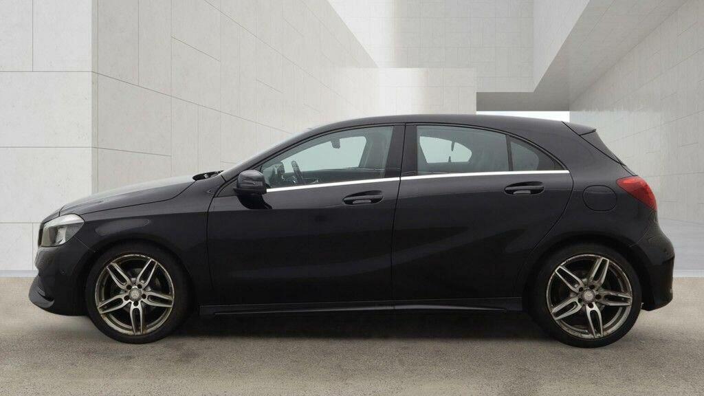 Mercedes-Benz A Class 1.5 A180d Amg Line Executive 7G-dct Euro 6 Ss Black #6
