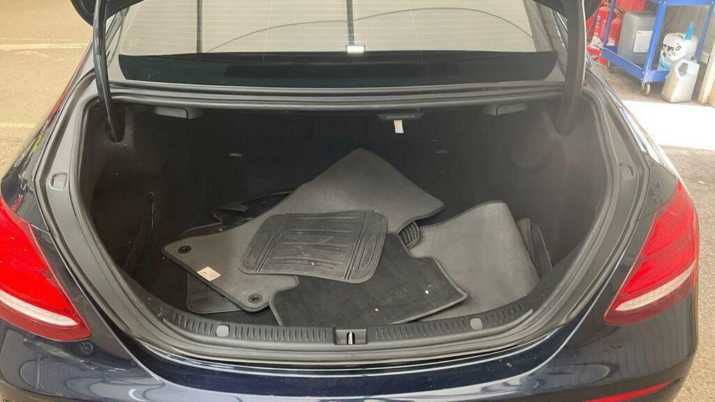Mercedes-Benz E Class 2.0 E220d Se Premium Plus G-tronic Euro 6 Ss Blue #6