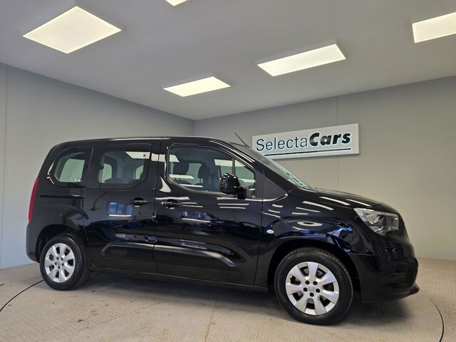 Vauxhall Combo Life 1.5 Turbo D Blueinjection Energy Mpv Au Black #4