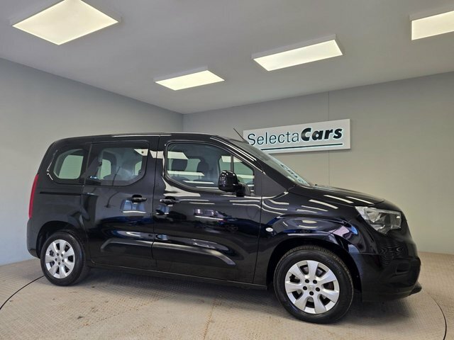 Vauxhall Combo Life 1.5 Turbo D Blueinjection Energy Mpv Au Black