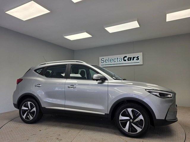 MG ZS 51.1Kwh Trophy Suv 176 Ps Silver #4