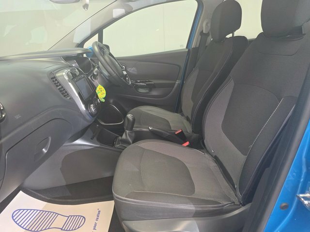 Renault Captur 0.9 Tce 90 Signature Nav Red #22