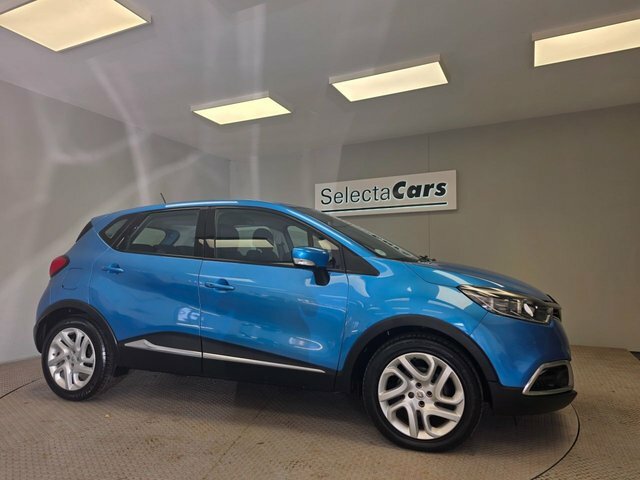 Renault Captur 0.9 Tce 90 Signature Nav Red #23