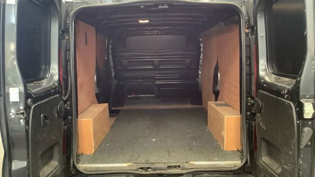 Renault Trafic 2.0 Dci Blue Ll30 Sport Panel Van Manua Grey #6