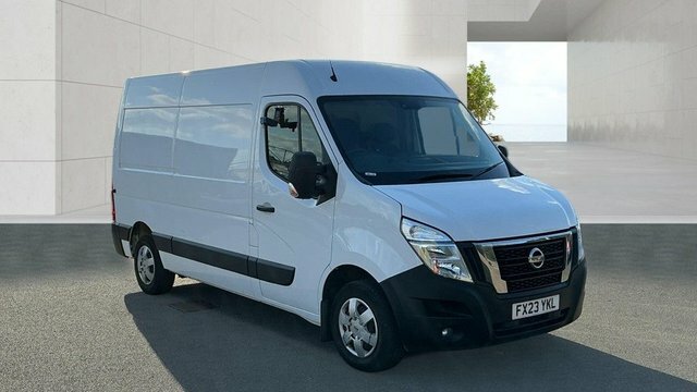 Nissan InterStar Dci 33 Tekna Panel White