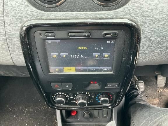 Dacia Duster 2014 1.5 Dci Laureate Suv Euro 5 NG14XKX White #2