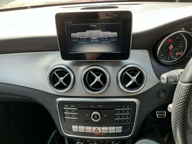 Mercedes-Benz CLA Class Cla 220 D Amg Line Black #4