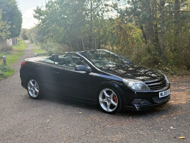 Vauxhall Astra 2009 1.9 Td Exclusiv Exterior Pack Twin Top Di Black