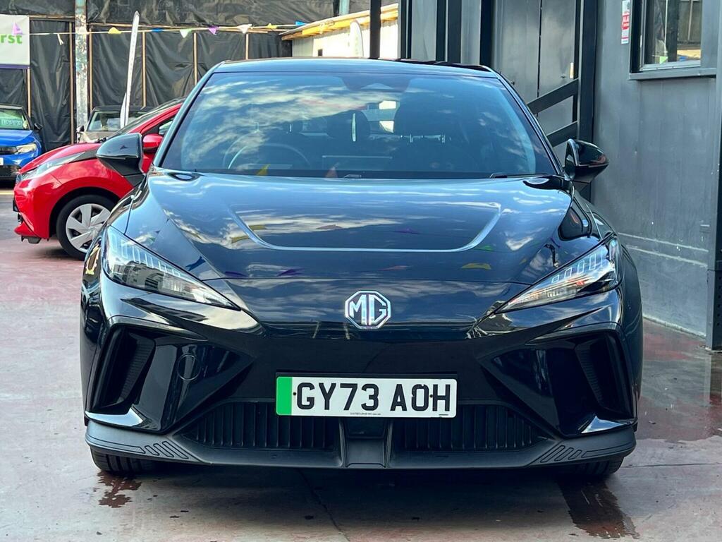 MG MG4 Hatchback Black #5