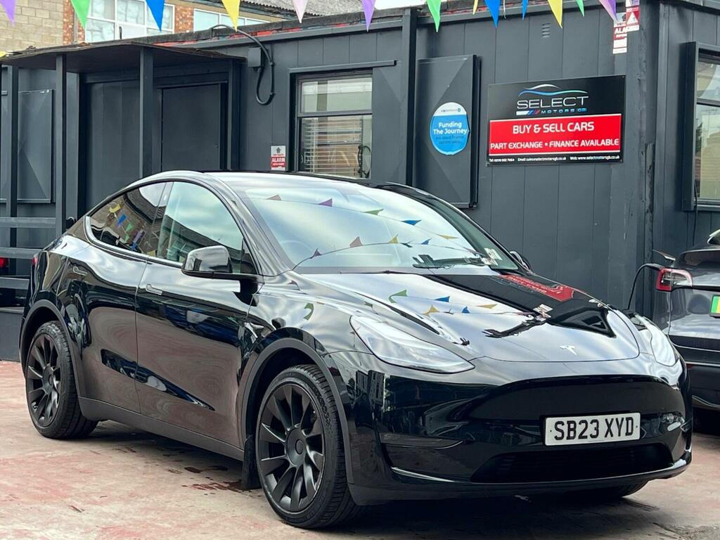 Tesla Model Y Suv Black