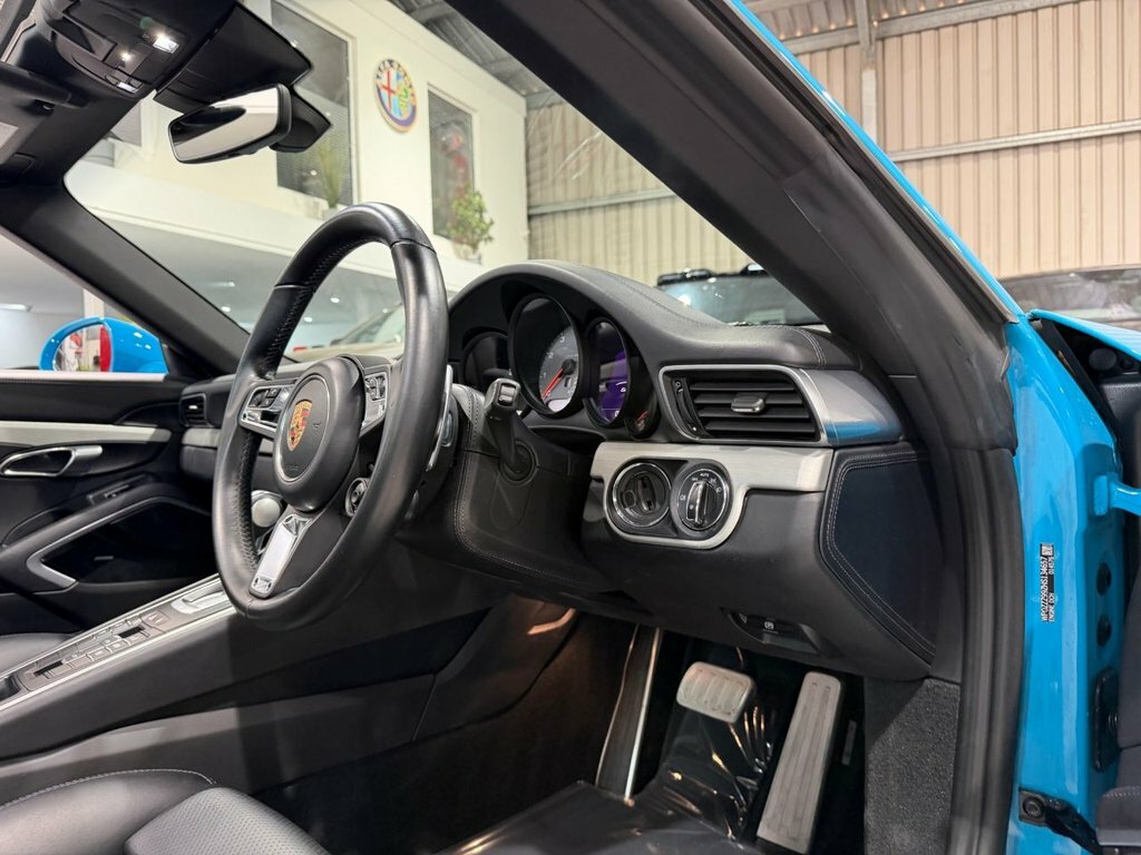 Porsche 911 Targa 4 Gts 4Wd #47