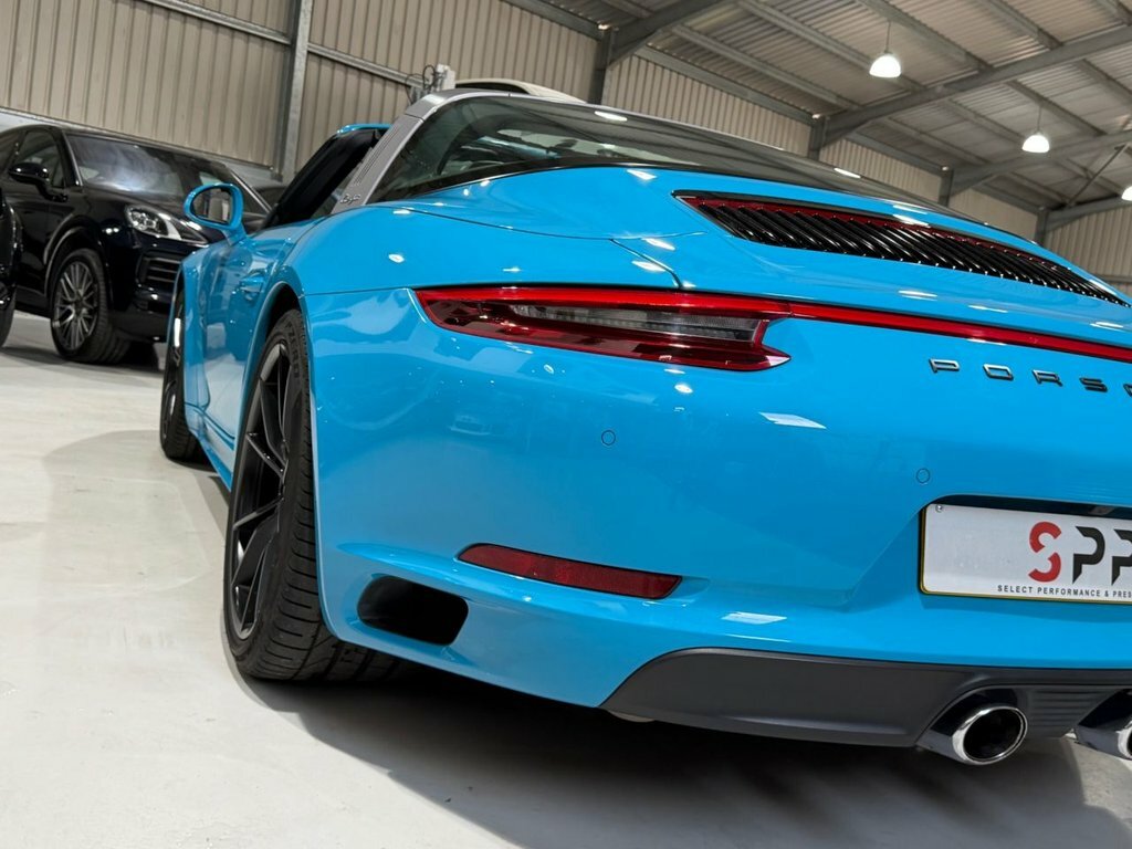 Porsche 911 Targa 4 Gts 4Wd #37