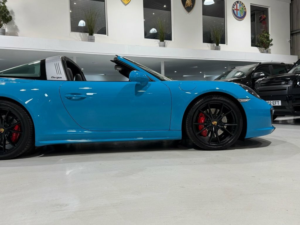 Porsche 911 Targa 4 Gts 4Wd #8
