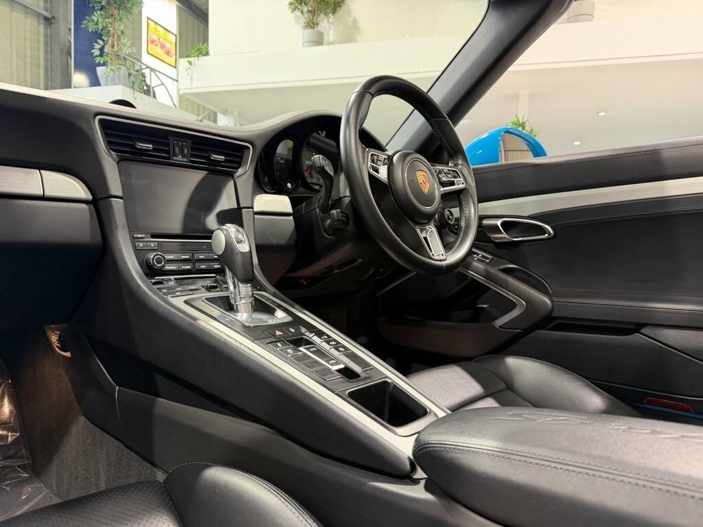 Porsche 911 Targa 4 Gts 4Wd #19
