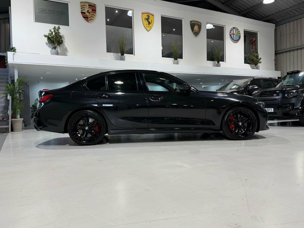 BMW 3 Series 3.0 M340d Mht Saloon Hybrid Xdrive Black #2