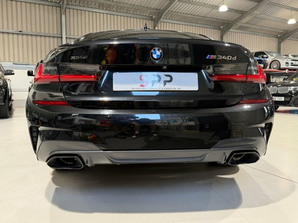 BMW 3 Series 3.0 M340d Mht Saloon Hybrid Xdrive Black #6