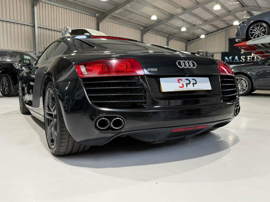 Audi R8 4.2 Fsi V8 Coupe Quattro Euro 4 Black #4