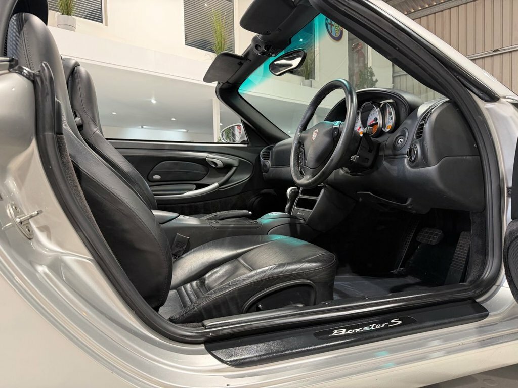 Porsche Boxster 3.2 986 S Tiptronic S Grey #37