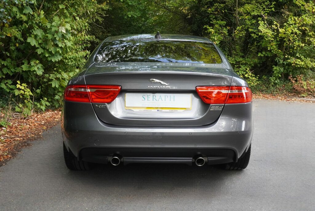 Jaguar XE 2.0D Portfolio Grey #6