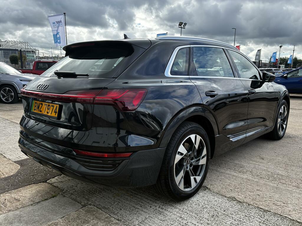 Audi Q8 e tron 250Kw 50 Quattro 95Kwh Sport Black
