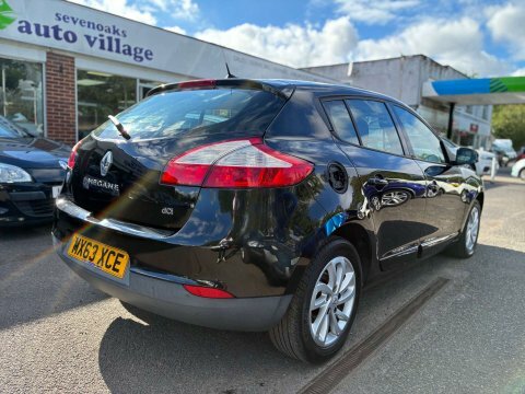 Renault Megane 1.5 Dci Dynamique Black #4