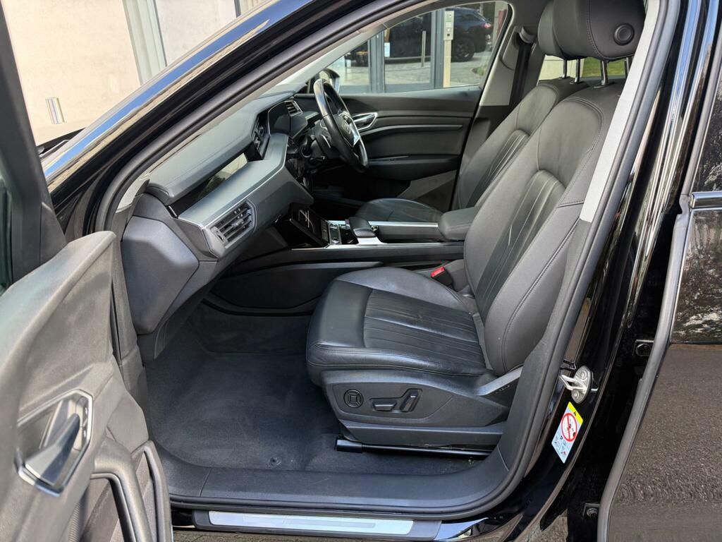 Audi E-tron Technik Black #4